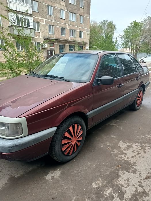 Продам машину Фольксваген пассат Б3