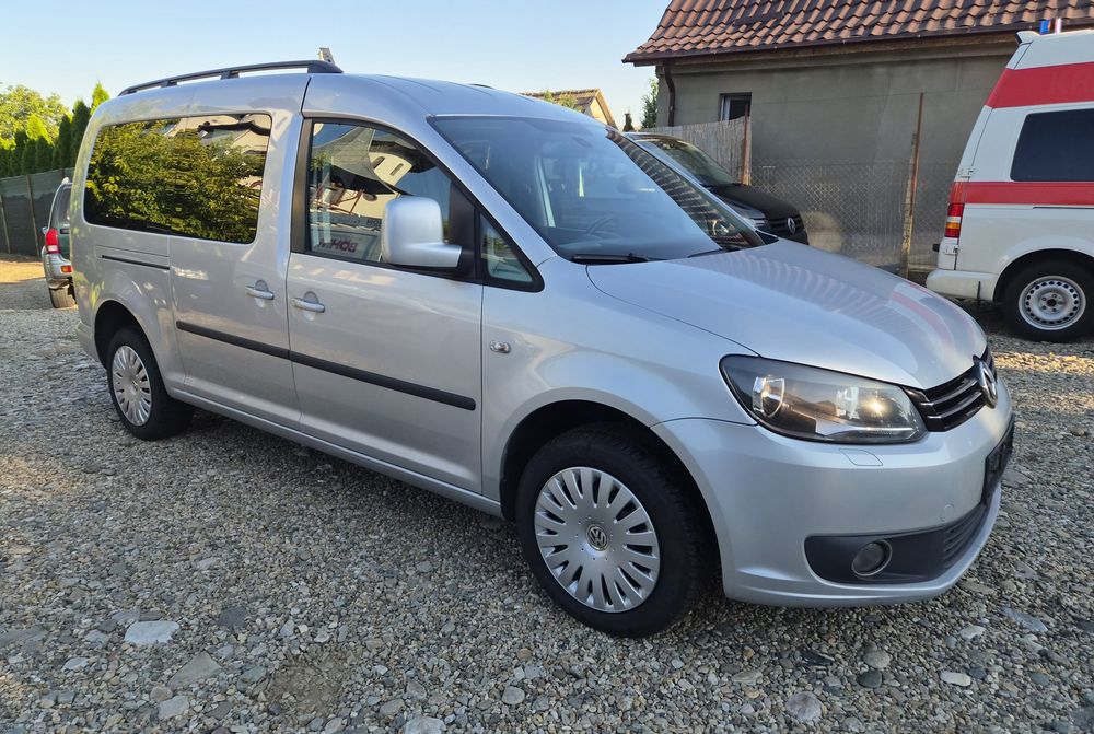 VW Caddy 2.0 140 cp maxi 4x4 2012 7 locuri in acte
