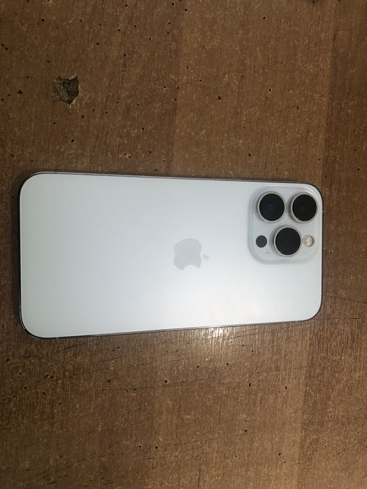 Продам айфон 14 про