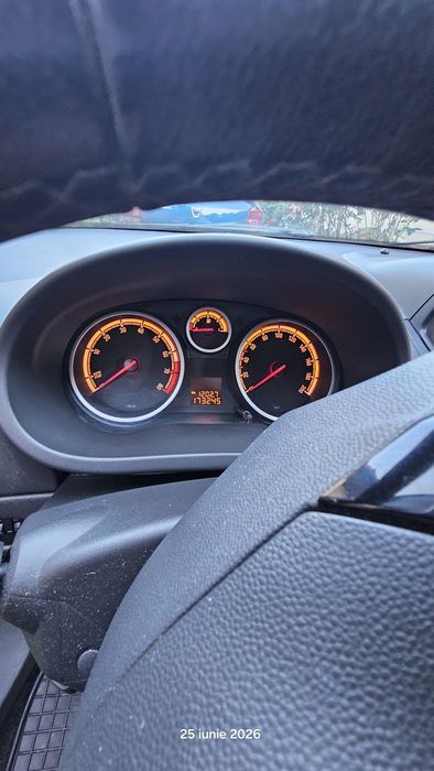 Opel  Corsa     1.4    benzina