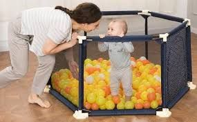 Оригинальный Детский манеж с шарикы ( 125 х 64 ).