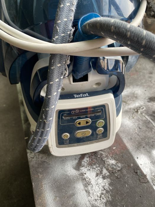 Statie de calcat Tefal