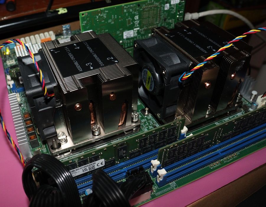 Kit WS/Server 44 Cores/88Th Gold 6152 + SuperMicro X11DR-i + 2x Cooler 2U LGA3647 + 2x 10GbE X540-T2 Bonus