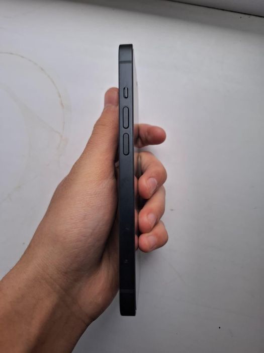 Iphone 13   128 ГБ ЕАС