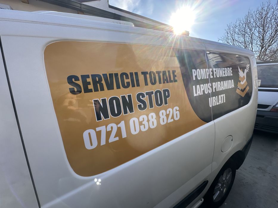 Imprimare banner, autocolant, canvas, etichete, vitrine si indoor