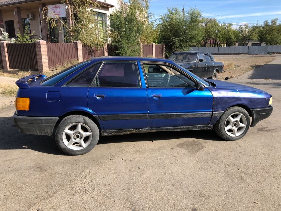 Продам Ауди 80 не новая