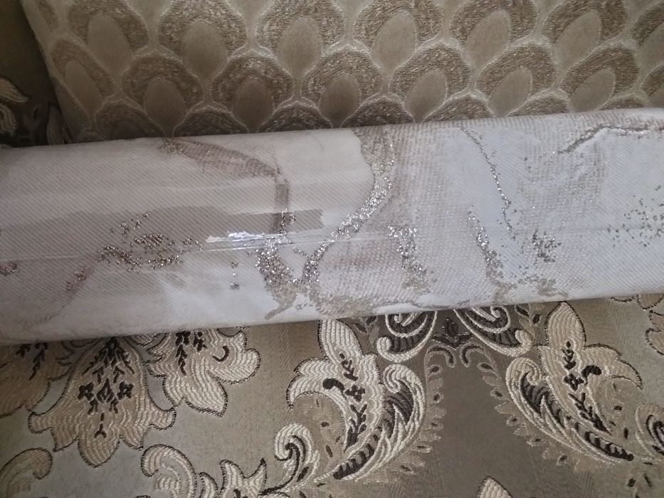 Продам 1 рулон обои.7500т