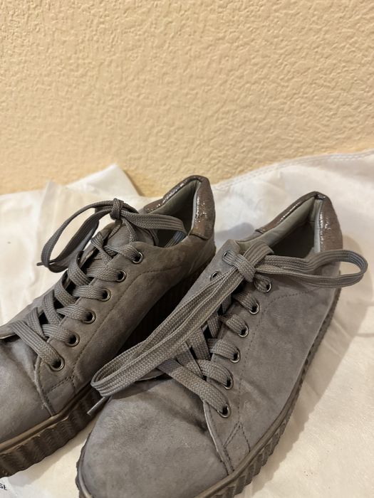 Женская обувь