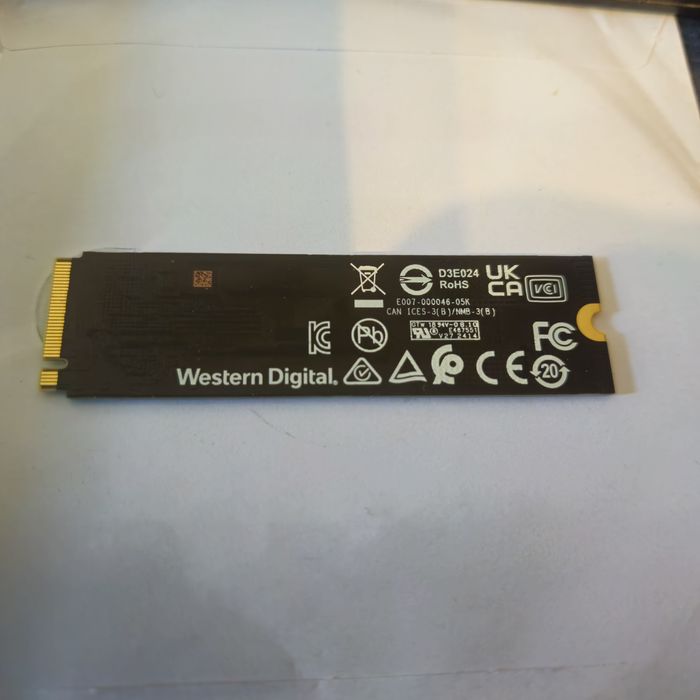 NVMe SSD WD 512GB M.2 (PCIe Gen4 x4)