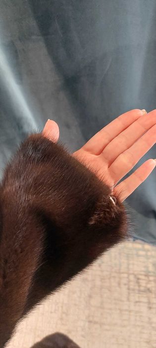 Продам норковую шубу