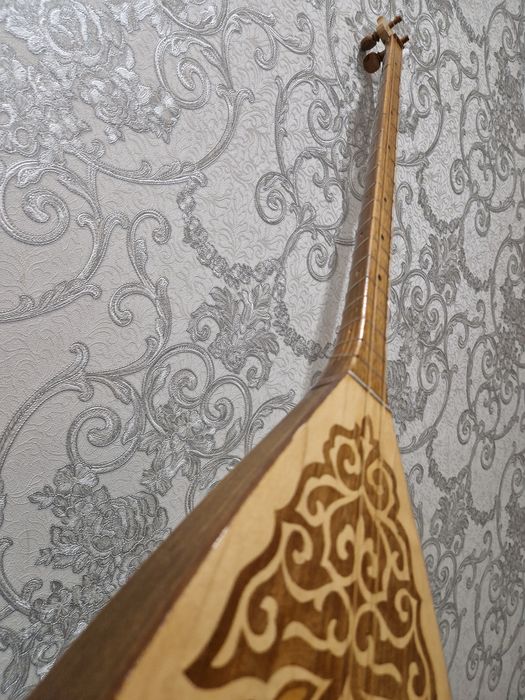 Хорошая качественная домбыра