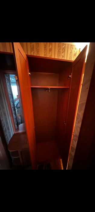 Срочно! Продам прихожую.