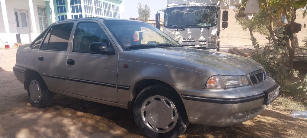 Neksiya 1 moshinasi sotiladi,holati ideal ,yili 2007 ,mator dons super