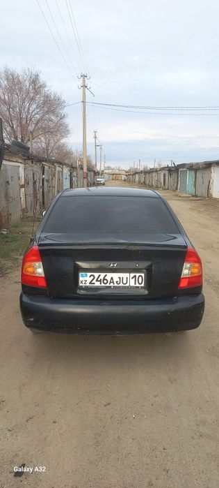 Машина Hyundai accent
