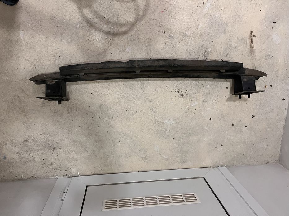Задна греда за vw Passat B6