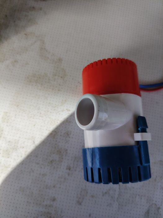 Помпа для откачки воды 12 вольт