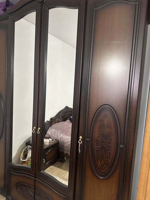 Продам спальный гарнитур