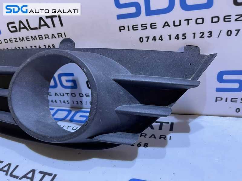Grila Proiector Ceata Stanga Spoiler Bara Fata Opel Astra H 2004 - 2010 Cod 13126025 [V0228]