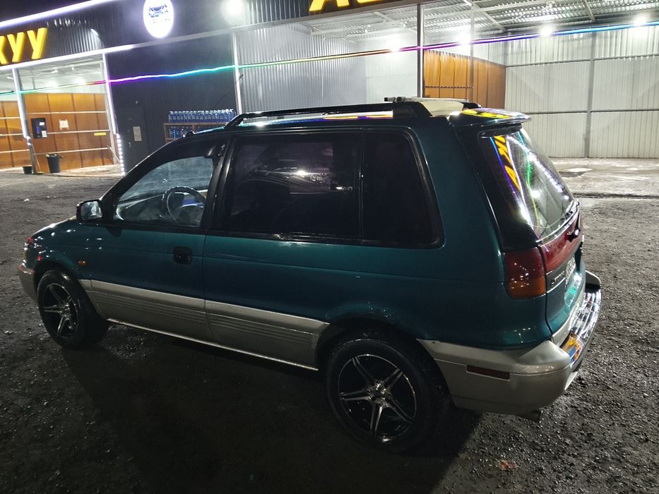 Mitsubishi Spасе Runner