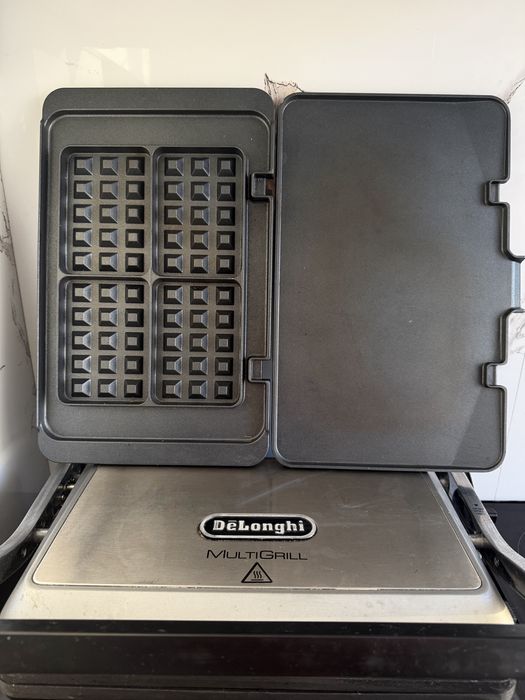 грильница, вафельница Delonghi 3 в 1