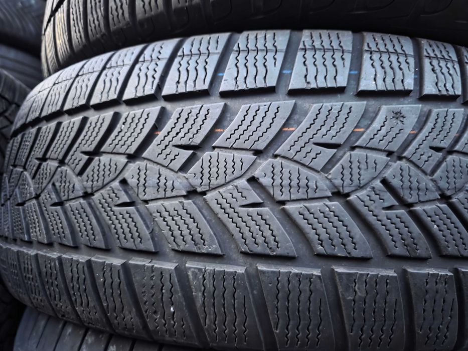 4бр Зимни гуми 225 60 18 - Goodyear