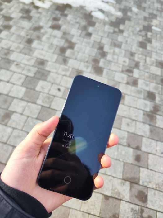 Xiaomi 14 продаю