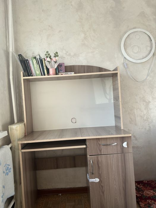 Компьютерный стол для учебы, полка для книг