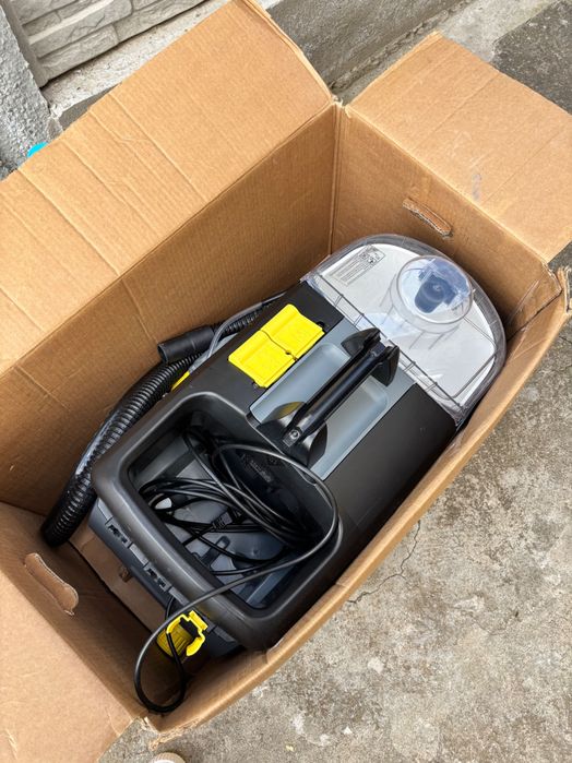 Karcher Puzzi10/1 injecție extractie