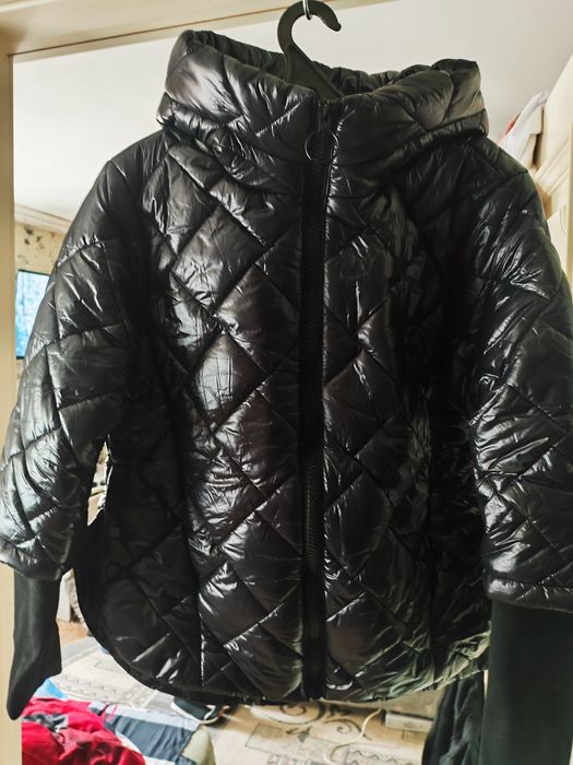 Продам куртку весна осень