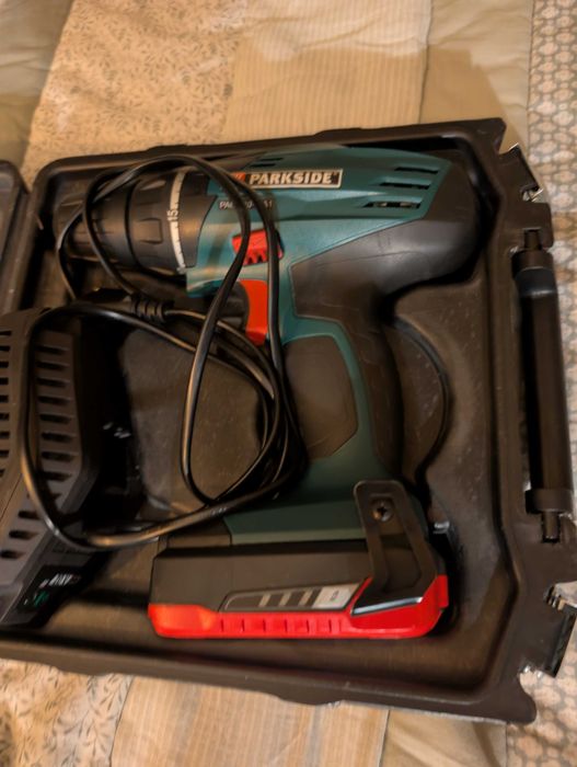 Акумулаторен винтоверт/бормашина Parkside с куфар