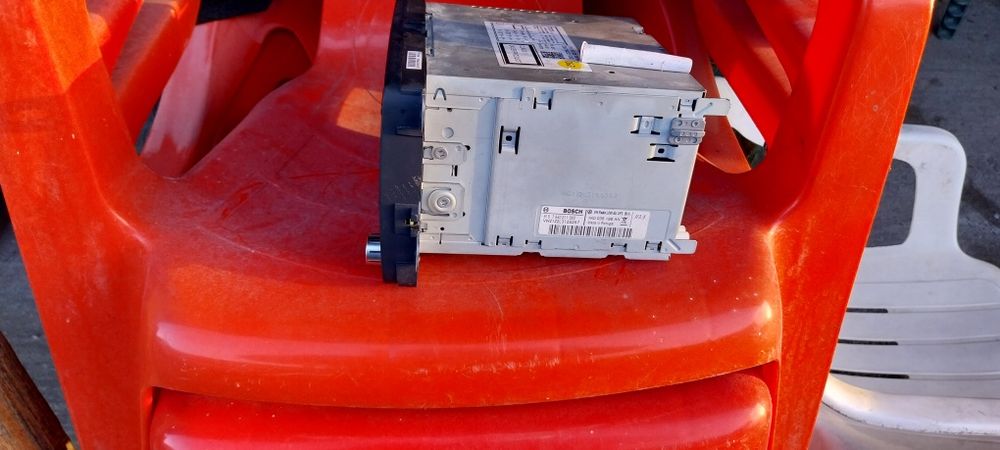 Vând radio cd de golf și santafe aproape noi