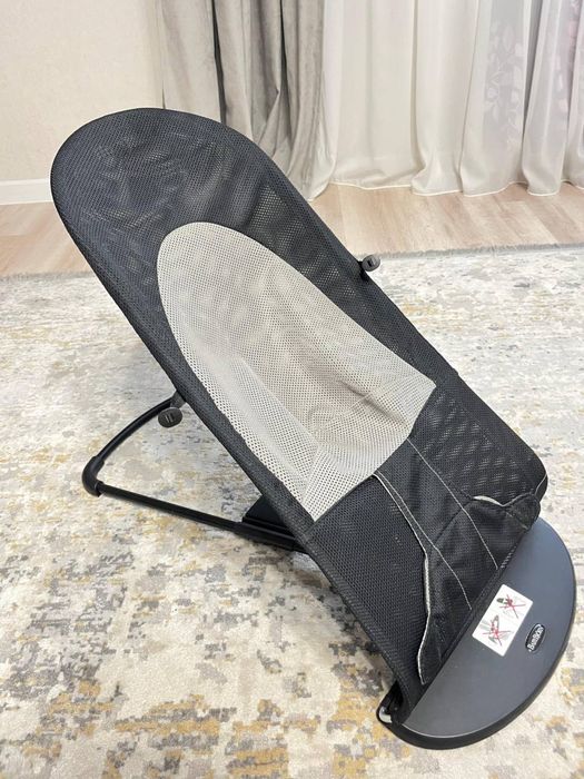 Шезлонг Baby bjorn