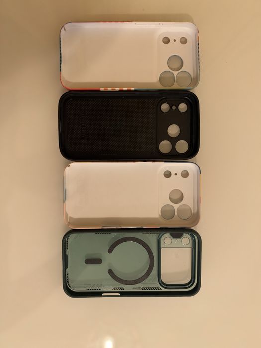 4 Huse plastic Iphone 17 Pro / Iphone 18 Pro