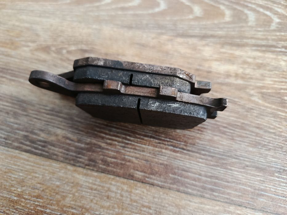 Части за Yamaha R1, ауспуси, дискове, накладки