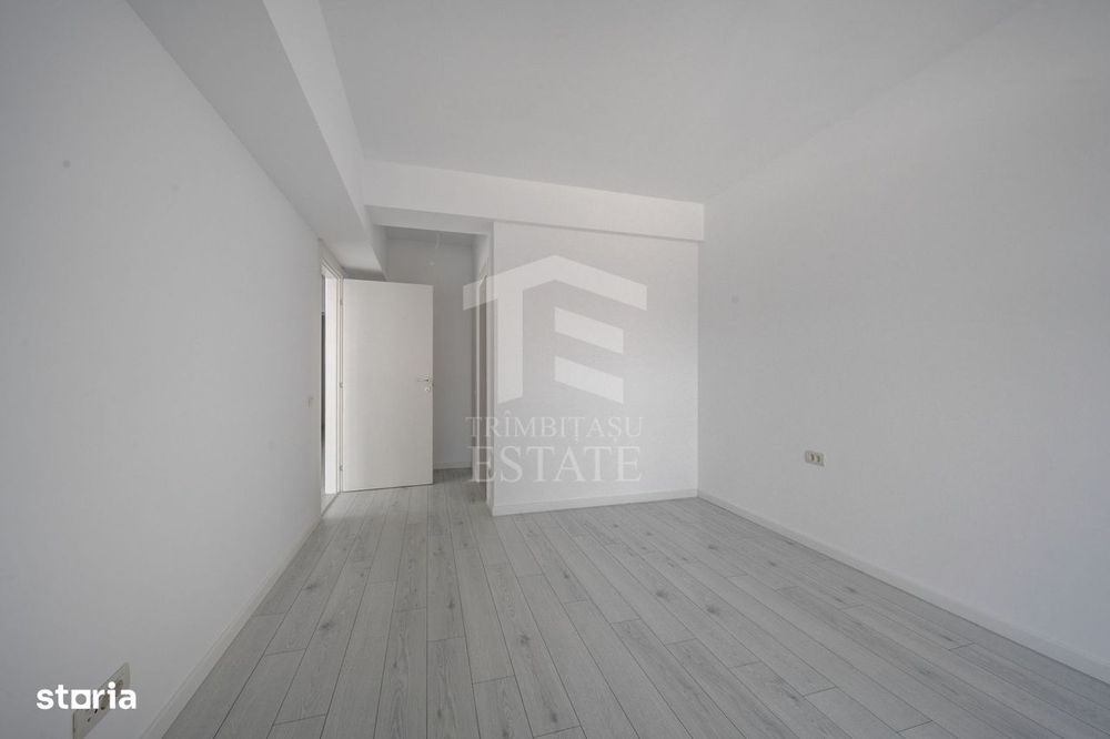 3 Camere Vedere Superba Spre Lac Bloc Nou Finalizat Terasa Generoasa