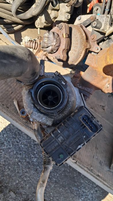 Запчасти на крайслер,ягуар б/ у