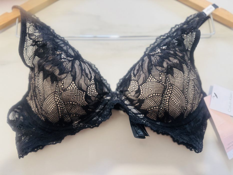 Calvin Klein сутиен размер 80В