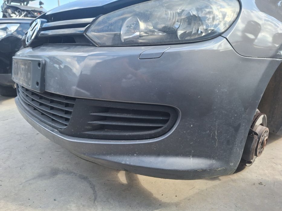 Предна броня с пръскалки Vw Golf 6 / Фолксваген Голф 6 2009г.