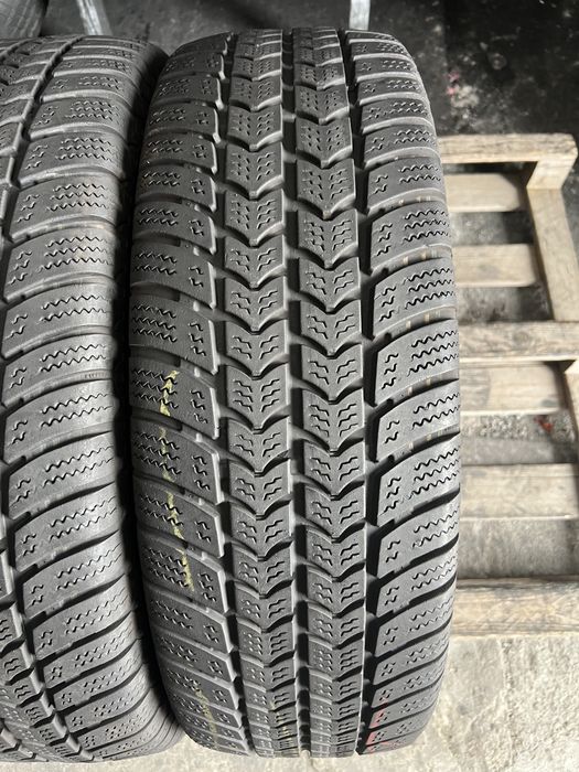 2 anvelope de iarna 225/75/16 C Semperit!
