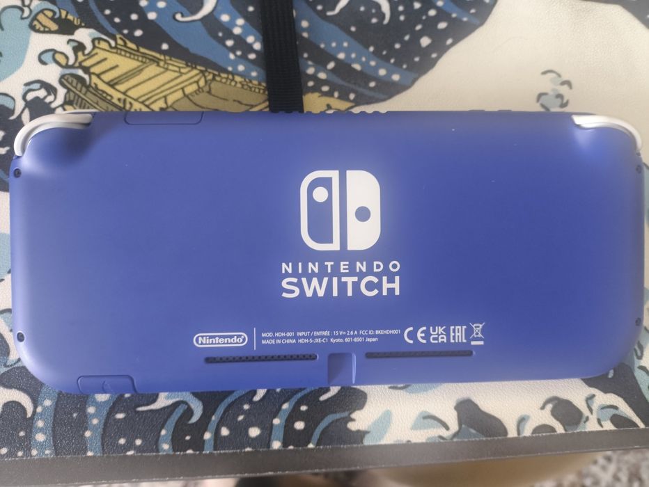 Нинтендо свич лайт