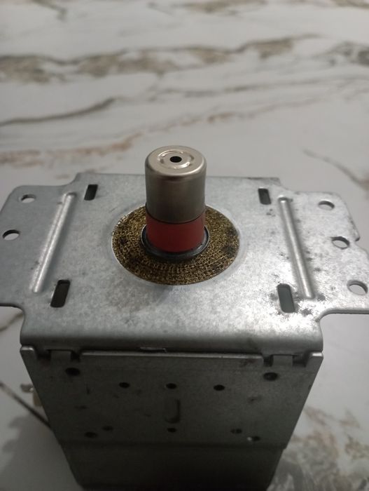LG magnetron 2M213