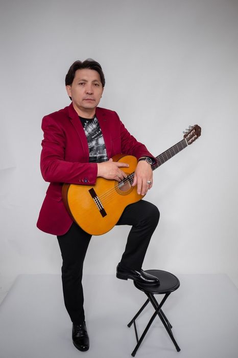 Тамада, Асаба Ермек.