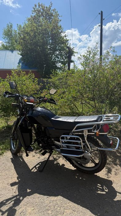 Продам мотоцикл 200 куб