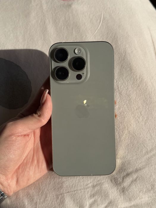 Iphone 15 pro 128 gb