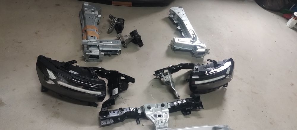 Bara fata , trager , lonjerone, faruri etc. Dacia Bigster 1.8 hibrid