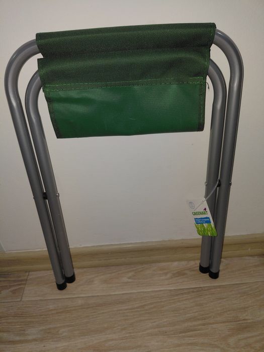 Продам раскладные стулья, табурет