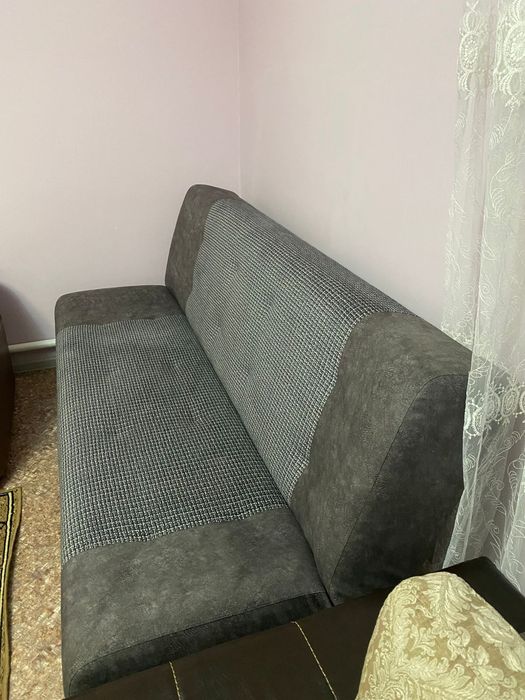 Продам диван и два кресла