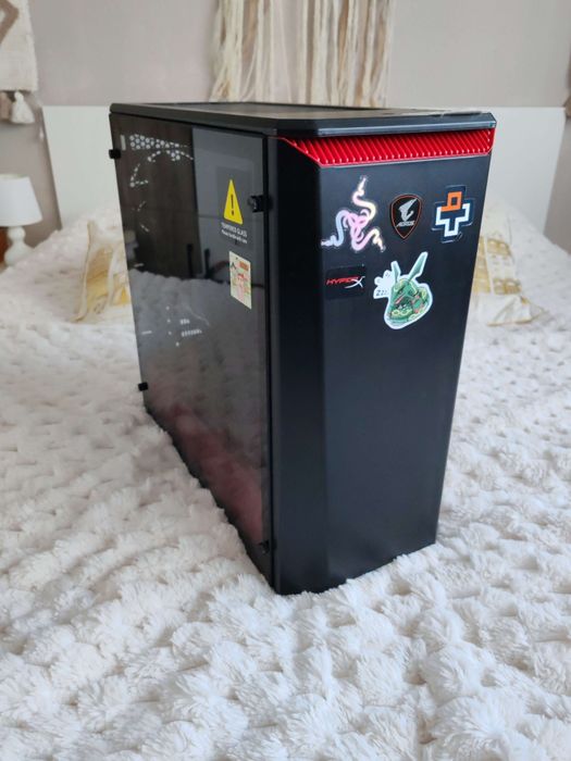 pc gaming / 2 monitoare + periferice premium!