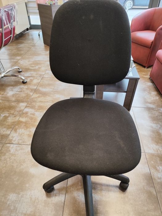 Офис стол 1 бр. черен