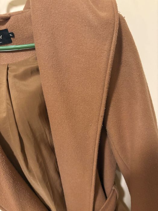 Зимно дамско палто с качулка